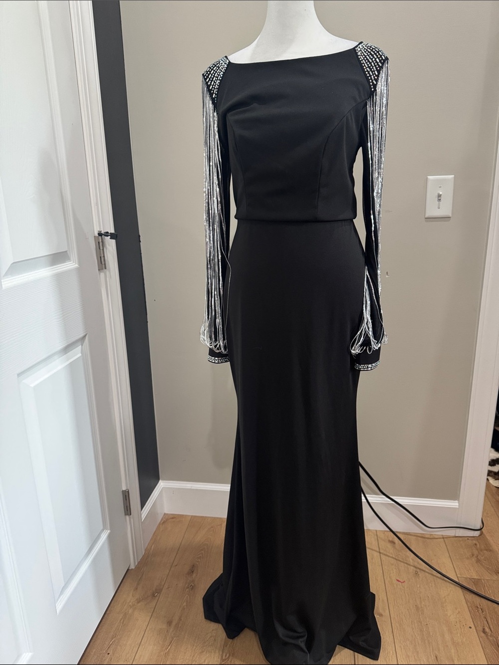 Elegant Black Evening Gown with Silver Fringe Sleeves